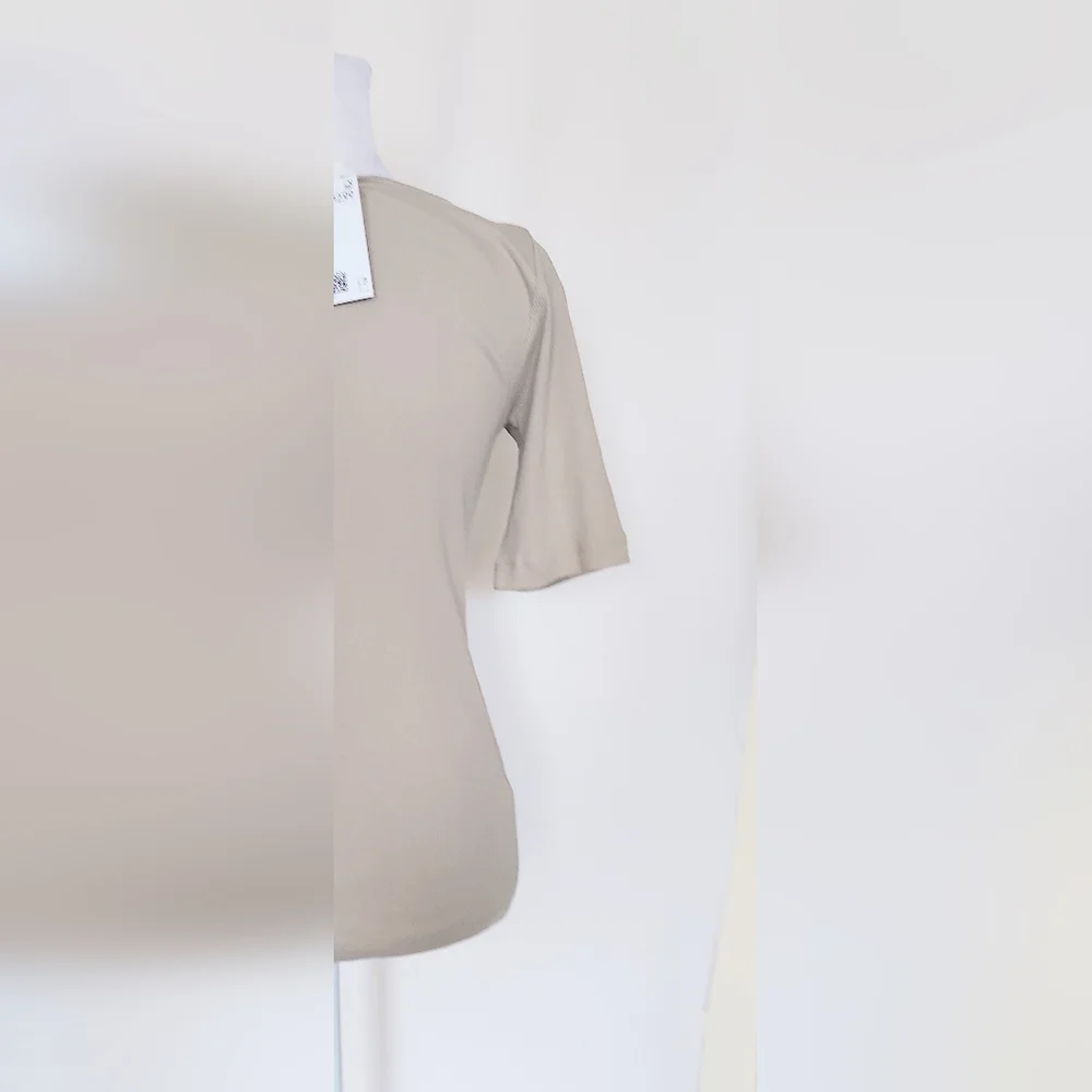 H&M Short Sleeve Scoop Neck Top Taupe Size Small NWT - Picture 7 of 10